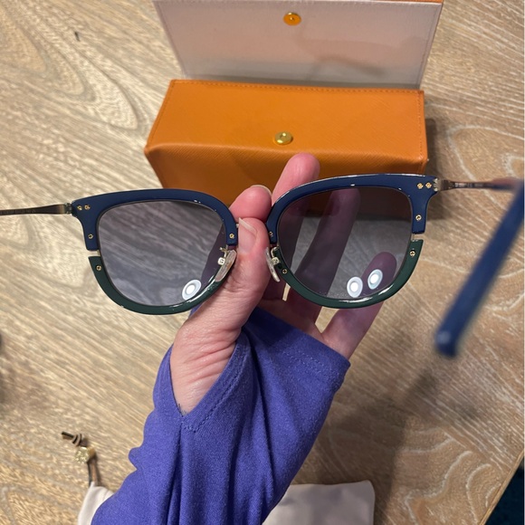 Tory Burch Navy and Teal Sunglasses - Picture 7 of 9